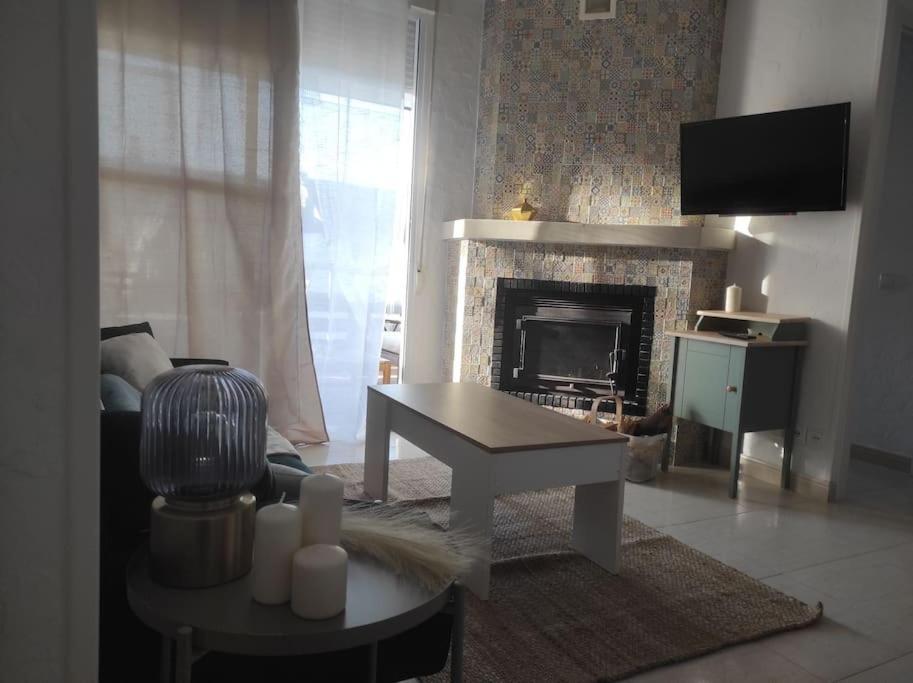 Apartamento Costa De Madrid Luaran gambar